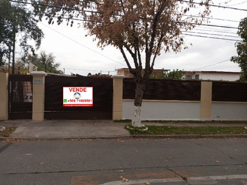 Casa en venta en Januario Espinoza 7821, La Reina, La Reina - 5 dormitorios, 2 baños