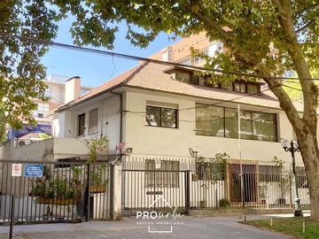 Oficina en venta en Casa Comercial para Oficina en Suecia con Lota Terreno 720 m2, Providencia, Providencia - 16 dormitorios, 8 baños