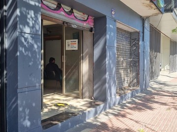Local Comercial en arriendo mensual en Avenida Gran Avenida, La Cisterna - 2 baños