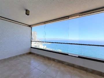 Departamento en arriendo mensual en Costa de Montemar 50, depto 704 A, Viña del Mar - 3 dormitorios, 2 baños