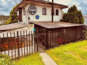 Casa en venta en Casa o local comercial centro puerto montt (95950), Puerto Montt - 5 dormitorios, 2 baños