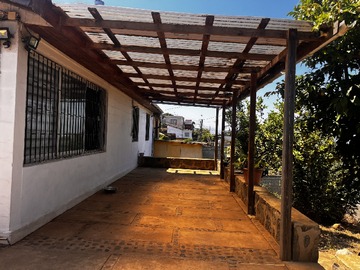 Casa en venta en Villa Dulce, Viña del Mar - 7 dormitorios, 2 baños