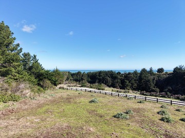 Terreno en venta en 2.041 m² con Vista al Mar · Los Maquis (178845), Pichilemu