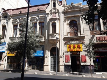 Casa en arriendo mensual en Santo domingo, plaza de armas, Santiago - 12 dormitorios, 4 baños