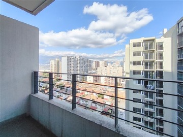 Departamento en venta en A pasos de Mallplaza Vespucio, La Florida - 1 dormitorio, 1 baño