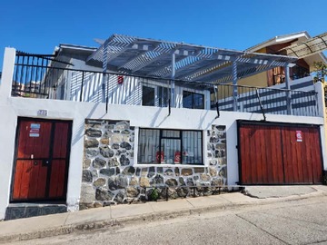 Casa en venta en Padre hurtado, Viña del Mar - 3 dormitorios, 1 baño