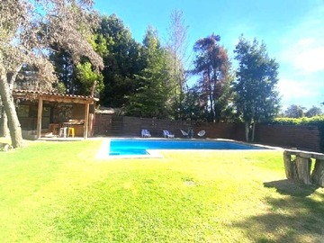 Casa en arriendo mensual en Hermosa casa en Machalí! (130195), Machalí - 5 dormitorios, 4 baños