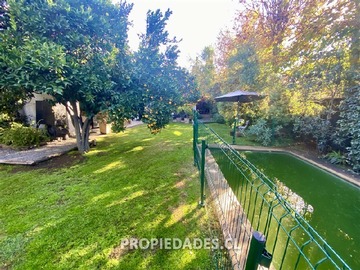 Casa en venta en Avda. La Dehesa / Club de Golf, Lo Barnechea - 6 dormitorios, 4 baños