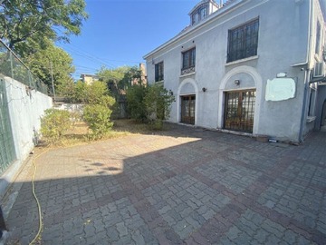Oficina en arriendo mensual en Amplia Casa oficina, Metro Colon, 15 Estac (173944), Las Condes - 8 dormitorios, 4 baños