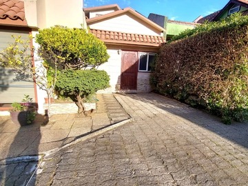 Casa en arriendo mensual en Hernando de Santillán, Concepción - 3 dormitorios, 1 baño