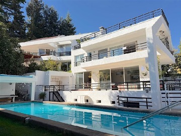 Casa en venta en Charles Hamilton 13000, Las Condes - 6 dormitorios, 12 baños