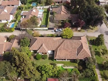 Casa en arriendo mensual en 35 oriente, Talca - 5 dormitorios, 4 baños