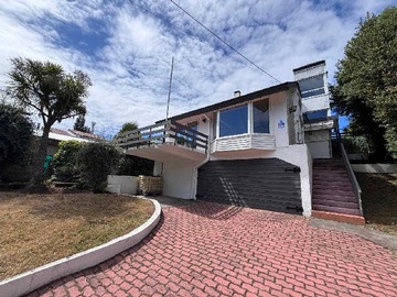 Casa en venta en Venta casa en Regimiento (25360), Puerto Montt - 4 dormitorios, 3 baños