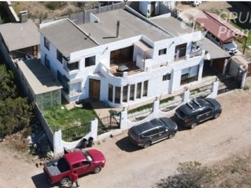 Casa en arriendo mensual en Mirador Herradura, Coquimbo - 7 dormitorios, 4 baños