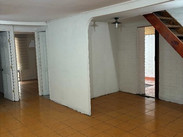 Casa en arriendo mensual en Los Prados 3 Los Jardines (177296), Puente Alto - 4 dormitorios, 2 baños