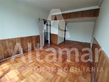 Oficina en venta en av. Balmaceda, La Serena - 3 dormitorios, 2 baños