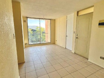 Departamento en venta en Departamento La Cisterna Cercano a Metro (171605), La Cisterna - 2 dormitorios, 1 baño