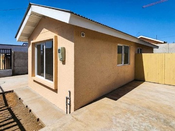 Casa en arriendo mensual en Amplia Casa con Diseño Moderno (178348), La Serena - 3 dormitorios, 2 baños