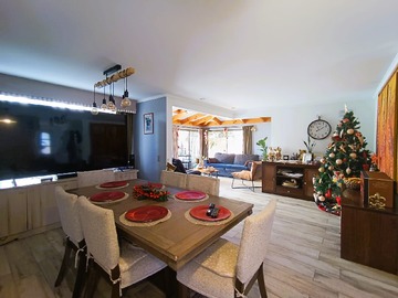 Casa en venta en Calle Altos de Viña 210, Viña del Mar - 4 dormitorios, 3 baños