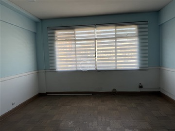 Oficina en venta en Frente banco de chile, Santiago - 1 dormitorio, 1 baño