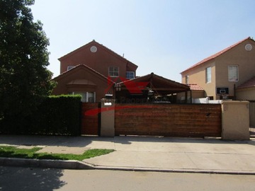 Casa en venta en Casa Dos Pisos Aislada, 4 Dormitorios, 3 Baños, Quilicura. - 4 dormitorios, 3 baños