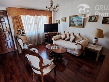 Casa en venta en Nocedal, Estación Central - 3 dormitorios, 1 baño