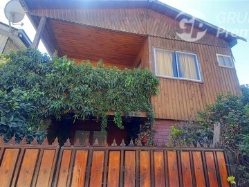 Casa en venta en Av. Federico errázuriz / calle andes 4d y 1b, Pudahuel - 4 dormitorios, 1 baño