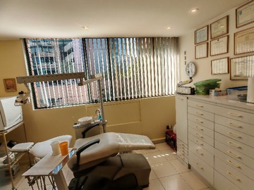 Oficina en arriendo mensual en Suecia 0119, Providencia - 1 dormitorio, 1 baño