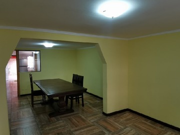 Casa en venta en Estacion lo espejo metro tren, Lo Espejo - 4 dormitorios, 1 baño