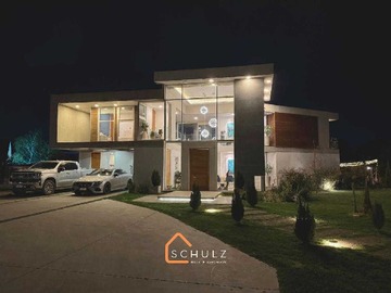 Casa en venta en Casa en venta en Alto Huilquilemu (182372), Talca - 5 dormitorios, 5 baños