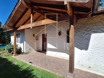 Casa en venta en En el centro de Olmue Casa 170 Mts2/3290 terr (171529), Olmué - 4 dormitorios, 2 baños