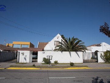 Casa en venta en Avenida El Amanecer 936, Peñuelas, Coquimbo, Coquimbo - 5 dormitorios, 4 baños