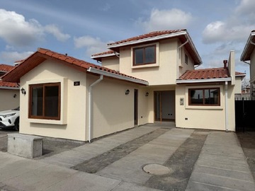 Casa en arriendo mensual en Amplia casa 3 dormitorios nueva en condominio, Talca - 3 dormitorios, 3 baños