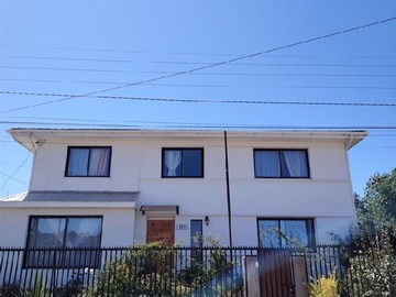 Casa en venta en Augusto d, Viña del Mar - 4 dormitorios, 3 baños