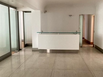 Oficina en arriendo mensual en Cerro santa lucia,, Santiago - 9 dormitorios, 5 baños