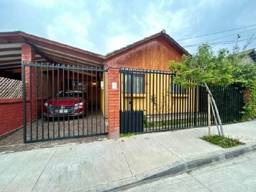 Casa en venta en El helecho norte con avenida parque central, Maipú - 3 dormitorios, 2 baños