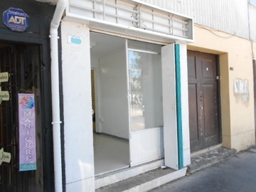 Local Comercial en arriendo mensual en Arriendo Céntrico Local Comercial - Chillán - 1 dormitorio, 1 baño