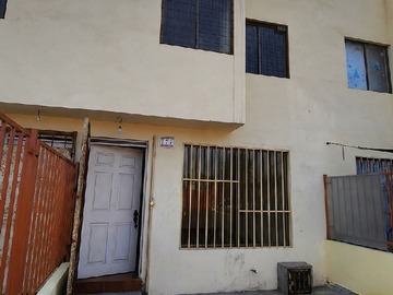 Casa en arriendo mensual en Pasaje Quinteros 171, Antofagasta - 3 dormitorios, 2 baños