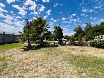 Casa en venta en Lo arcaya, Colina - 5 dormitorios, 3 baños