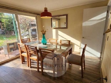 Casa en arriendo mensual en Excelente Oportunidad en Casa Espaciosa (173756), Peñalolén - 3 dormitorios, 3 baños