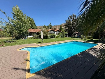 Casa en venta en Condominio rinconada el principal, Pirque - 8 dormitorios, 4 baños