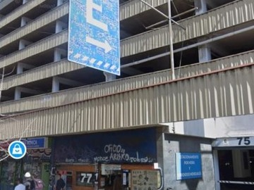 Estacionamiento en arriendo mensual en Cercano a estaciones u de chile y santa lucía, Santiago