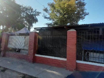 Casa en venta en Emaús, Pudahuel, Región Metropolitana de Santiago 9020000, Chile, Pudahuel - 3 dormitorios