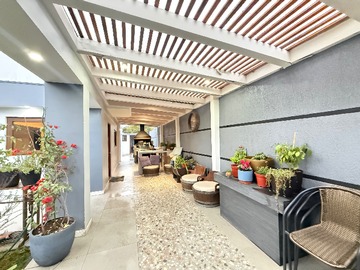 Casa en arriendo mensual en Casa en Vitacura remodelada (176908), Vitacura - 4 dormitorios, 3 baños