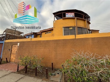 Casa en arriendo mensual en A pasos de av nicolas tirado, Antofagasta - 4 dormitorios, 4 baños