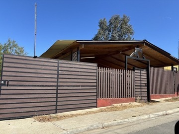 Casa en venta en av españa, El Quisco - 6 dormitorios, 2 baños