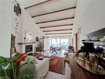 Casa en venta en AP535 C. El Alba 6D 5B, 210 m2 en 479 de terr. piscina, Las Condes - 7 dormitorios, 5 baños