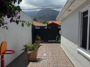 Casa en venta en Rucapequén, La Florida - 3 dormitorios, 2 baños