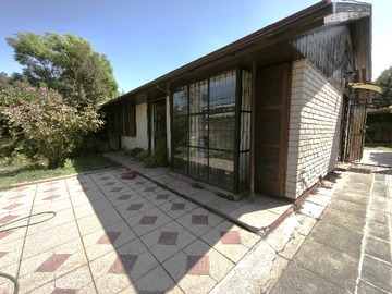 Casa en venta en Casa ampliada con buen patio (116283), Las Condes - 3 dormitorios, 2 baños
