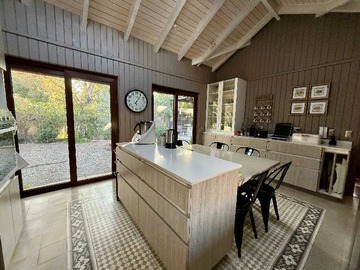 Casa en venta en Chicureo (120400), Colina - 5 dormitorios, 4 baños